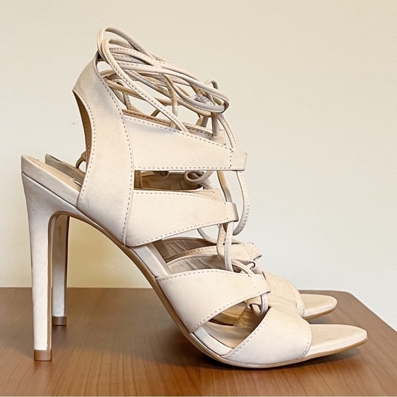 Steve Madden Light Cream Strappy Heels - Size 8 - 4-Inch Leather Heel - Picture 4 of 14
